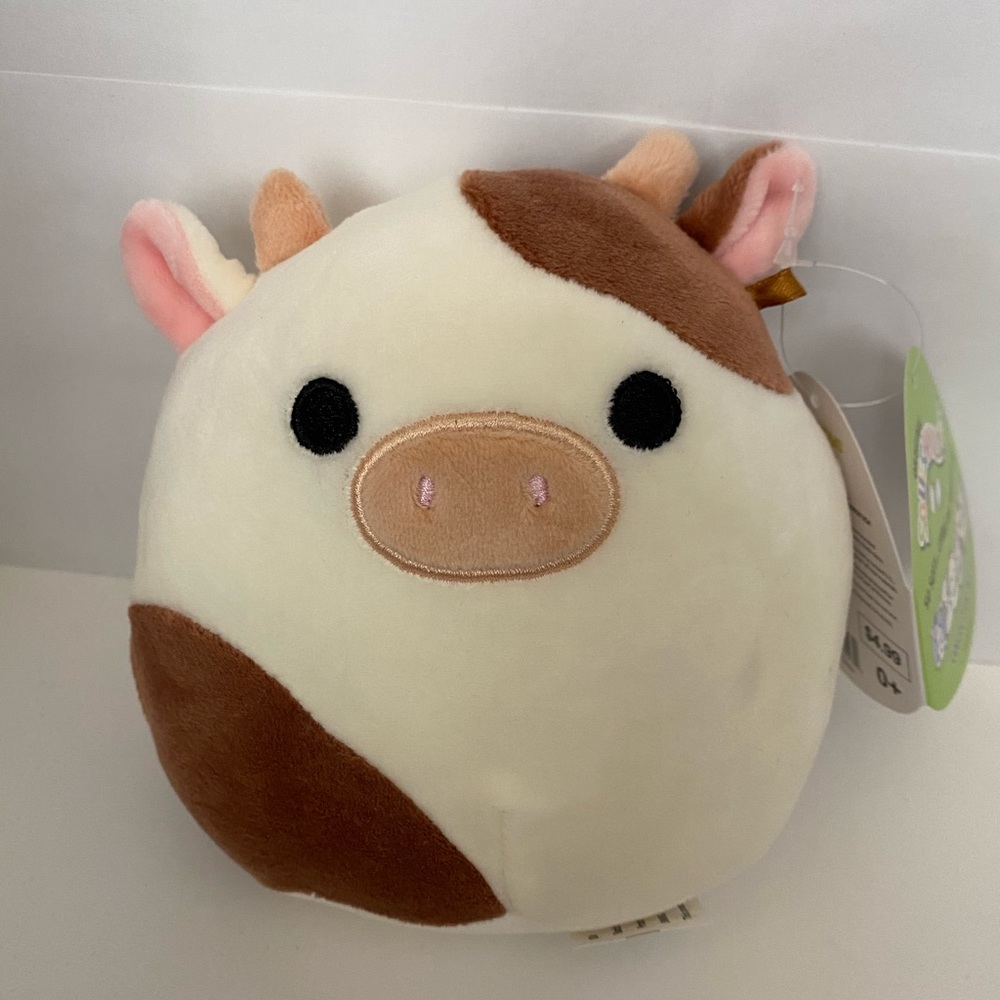 Ronnie Cow Squishmallow NWT Easter 2021 5 inch